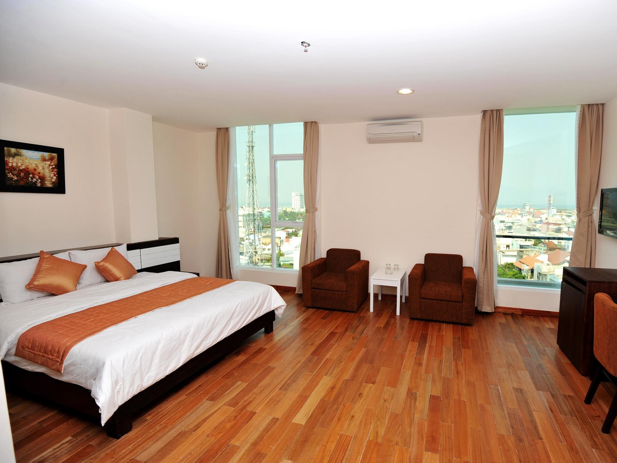 Tarasa Hotel Da Nang Exterior photo