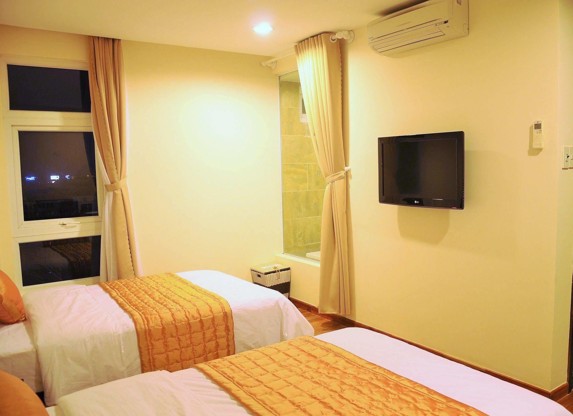 Tarasa Hotel Da Nang Exterior photo